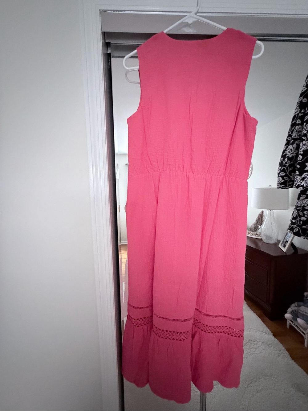 Sleeveless Pink Midi Dress with Tiered Hem